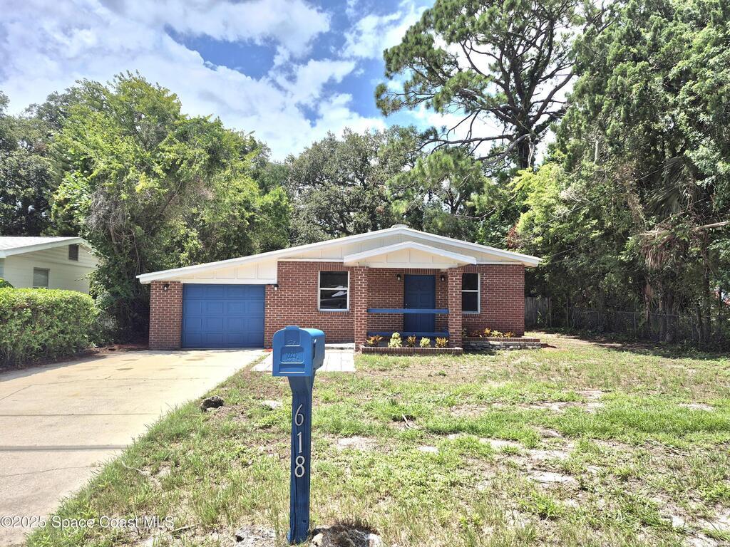 618 Aurora Street, South Daytona, FL 32119