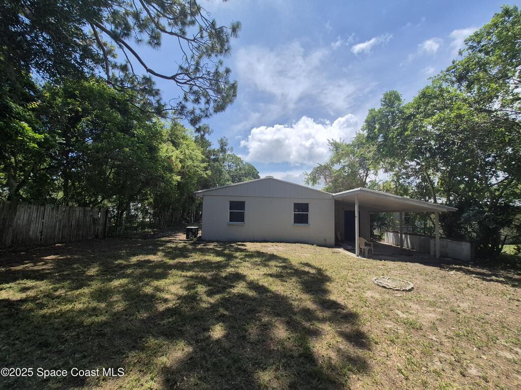 618 Aurora Street, South Daytona, FL 32119