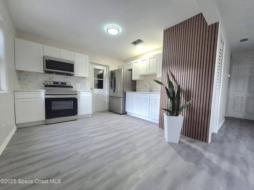 618 Aurora Street, South Daytona, FL 32119