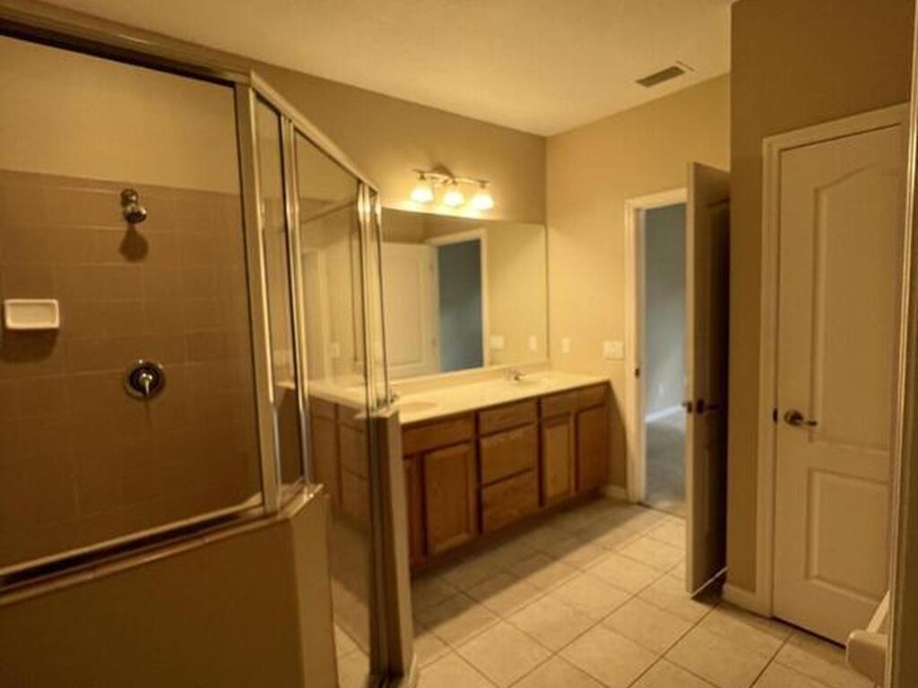 1040 Venetian Drive, Melbourne, FL 32904