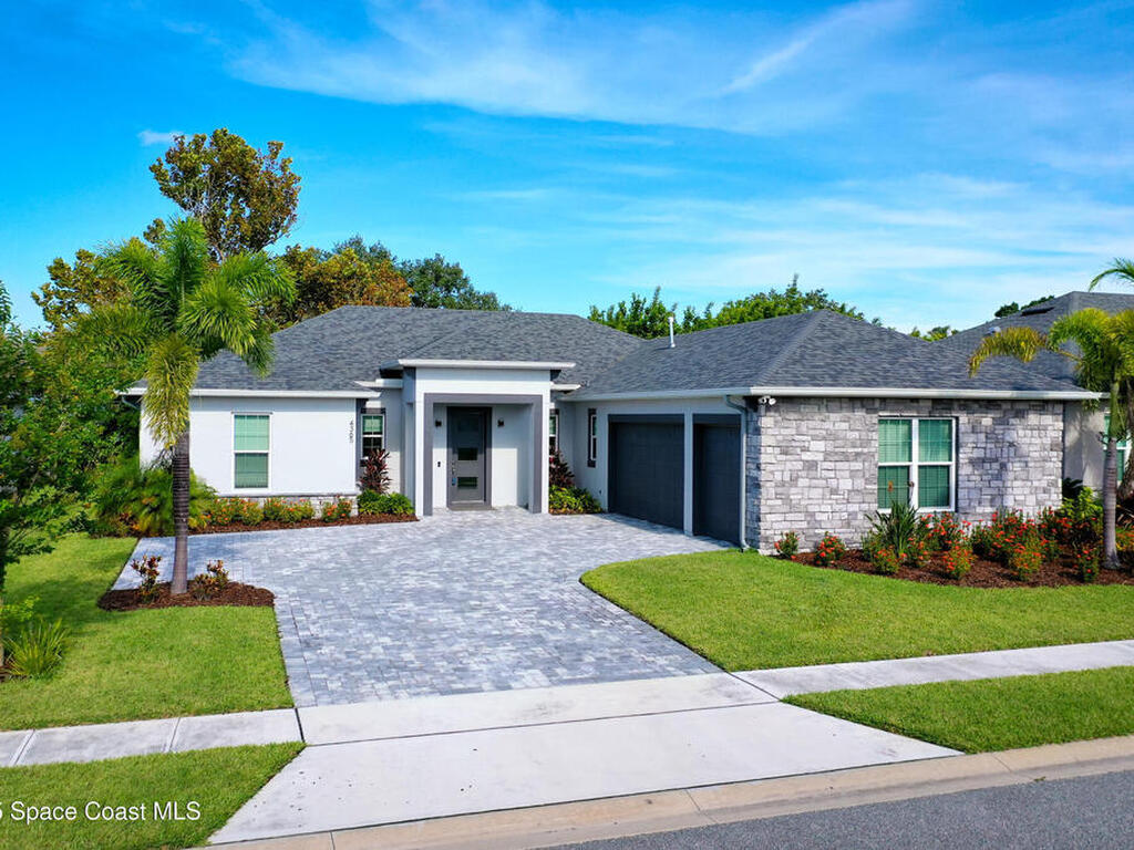 4365 Negal Circle, Melbourne, FL 32901