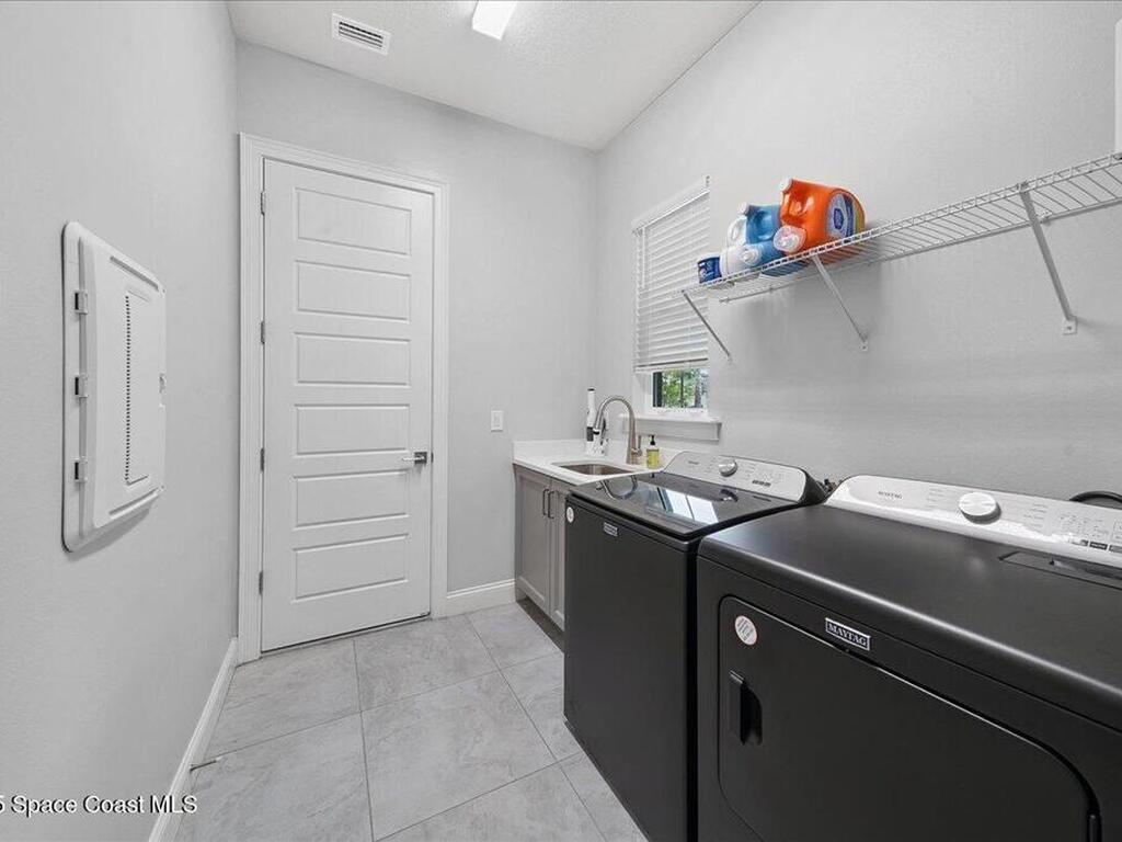 4365 Negal Circle, Melbourne, FL 32901