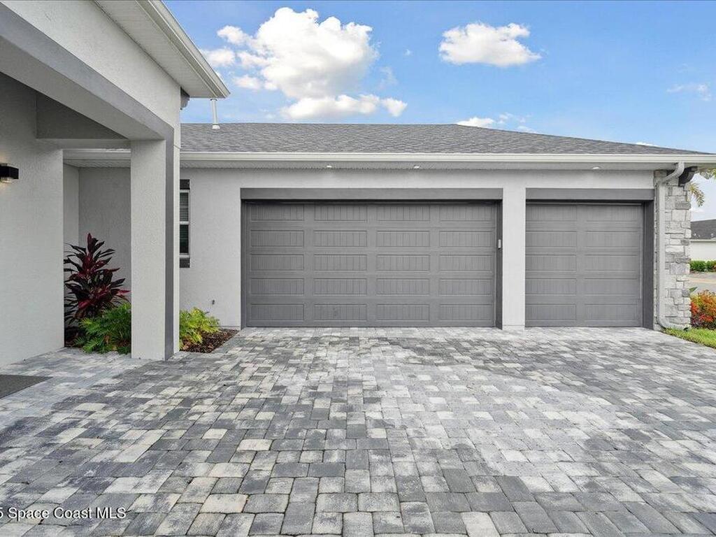 4365 Negal Circle, Melbourne, FL 32901