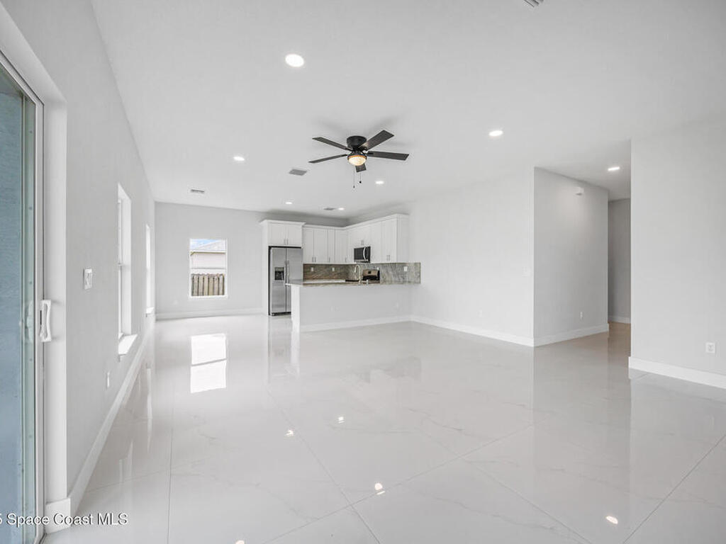 947 Hutchins Street, Palm Bay, FL 32909