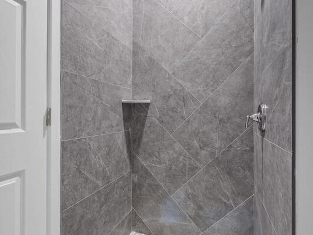 947 Hutchins Street, Palm Bay, FL 32909