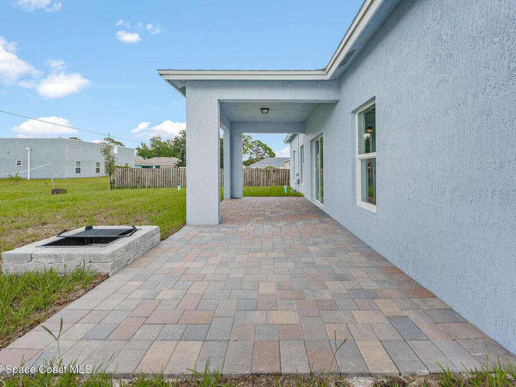 947 Hutchins Street, Palm Bay, FL 32909