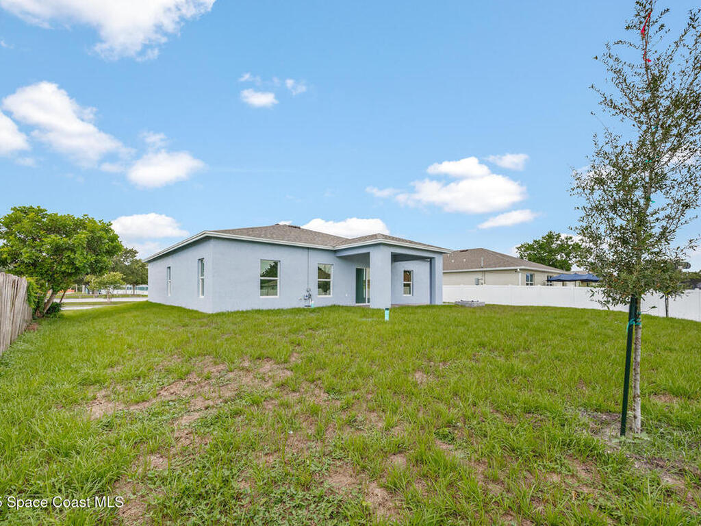 947 Hutchins Street, Palm Bay, FL 32909