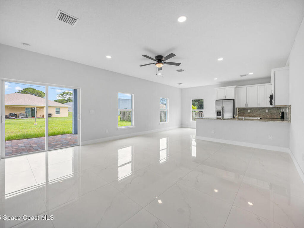 947 Hutchins Street, Palm Bay, FL 32909