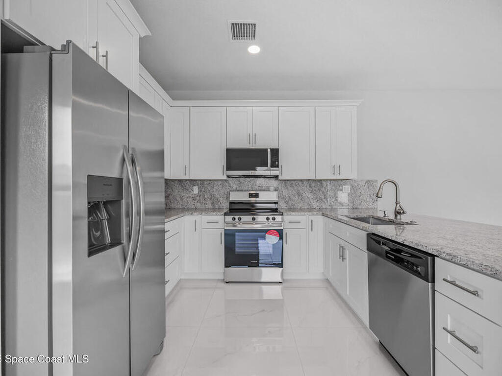 947 Hutchins Street, Palm Bay, FL 32909