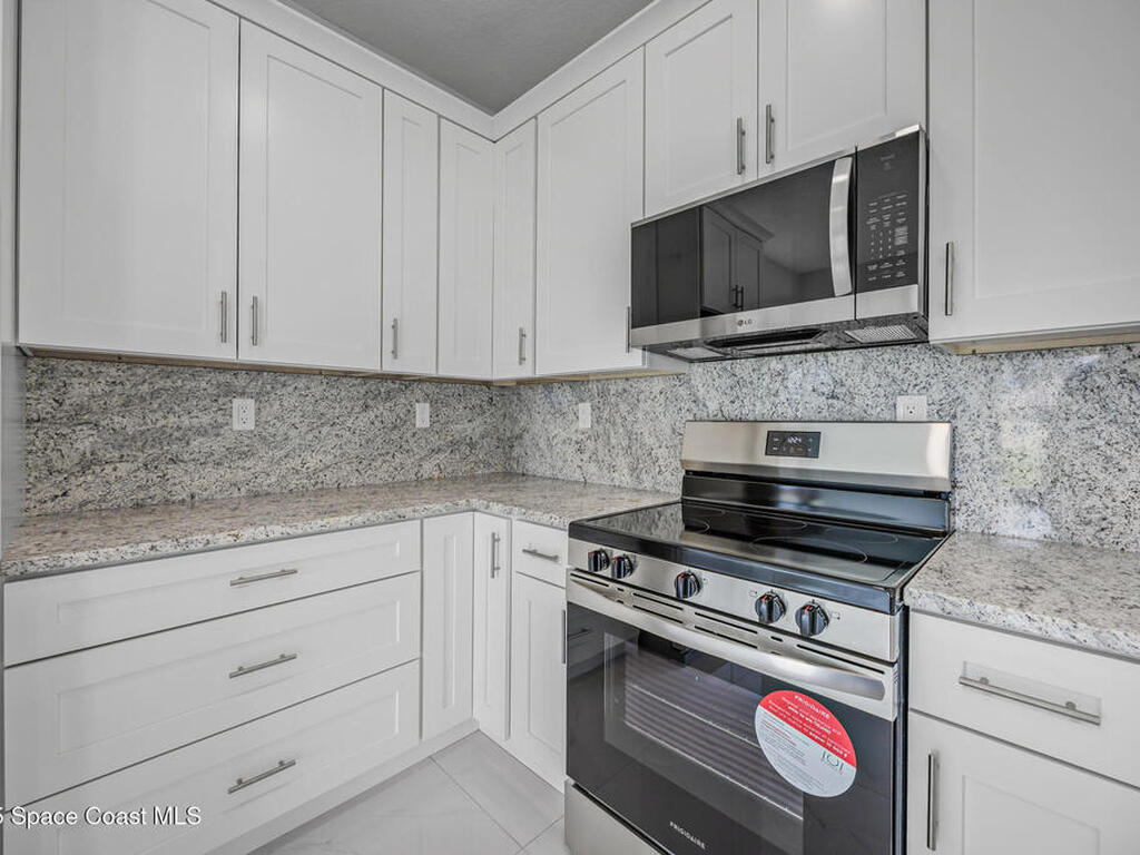 947 Hutchins Street, Palm Bay, FL 32909