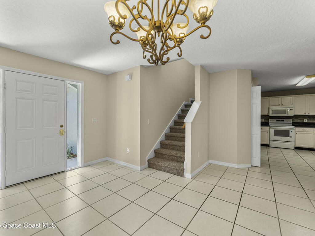 36 Sunset Street, Satellite Beach, FL 32937