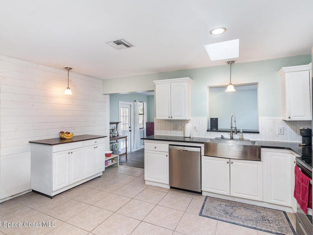 1139 Hutchins Street, Palm Bay, FL 32909