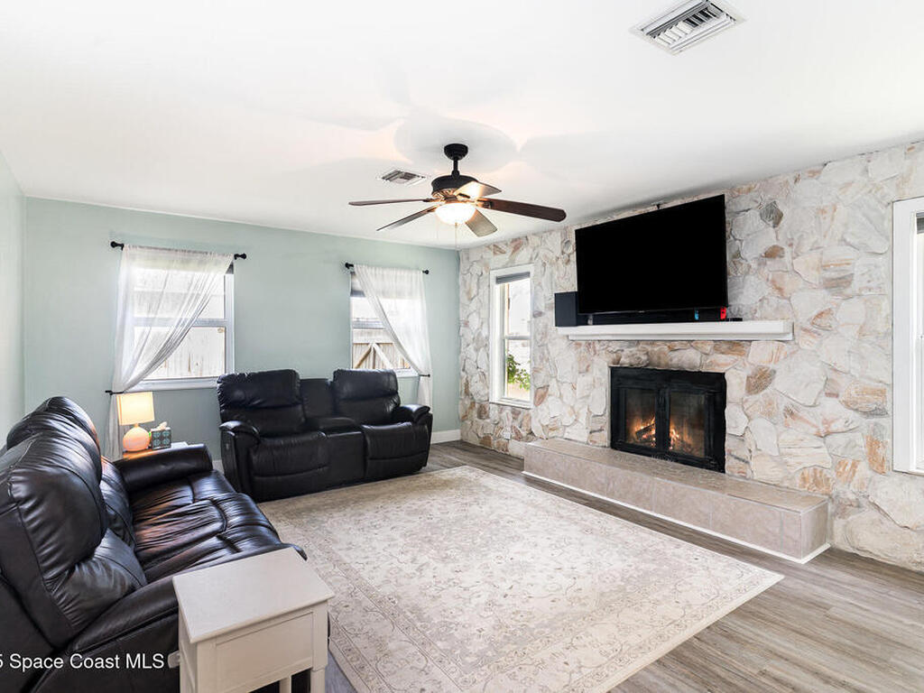 1139 Hutchins Street, Palm Bay, FL 32909