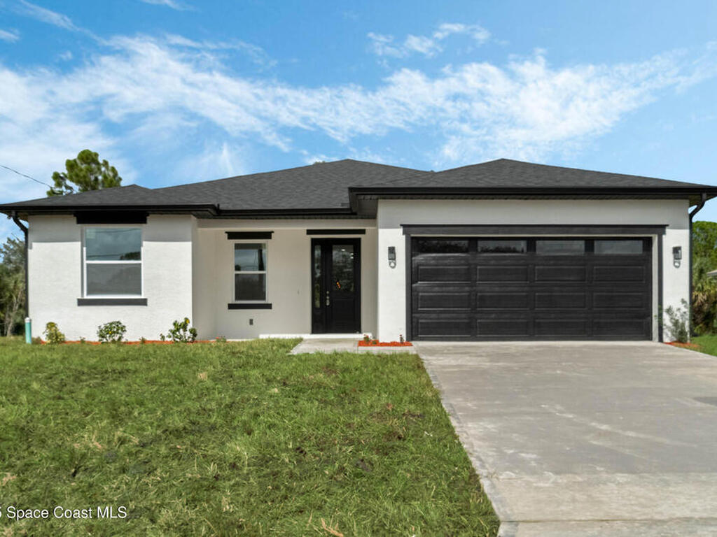 521 Garbelmann Street, Palm Bay, FL 32908