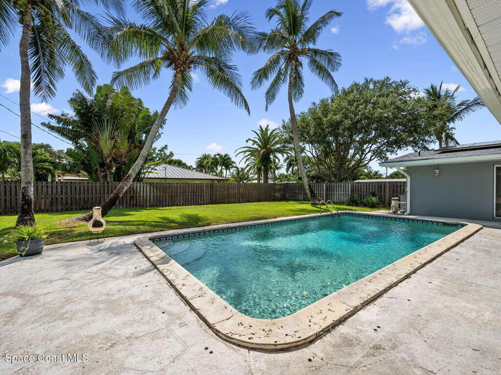 303 Shannon Avenue, Melbourne Beach, FL 32951