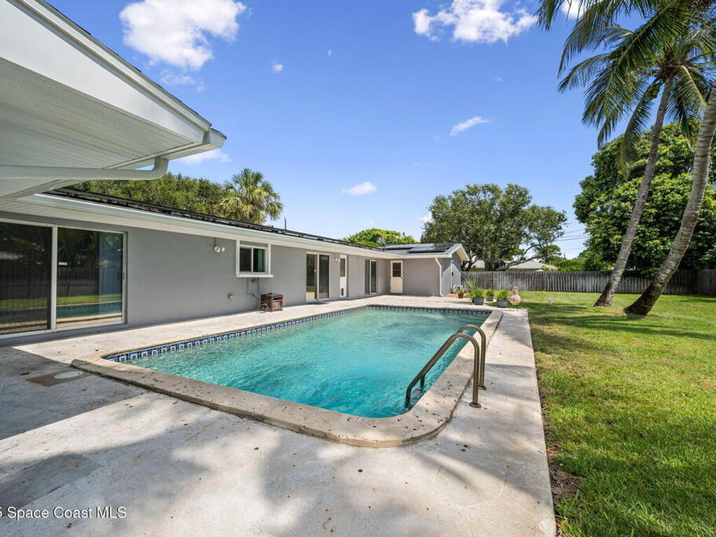 303 Shannon Avenue, Melbourne Beach, FL 32951