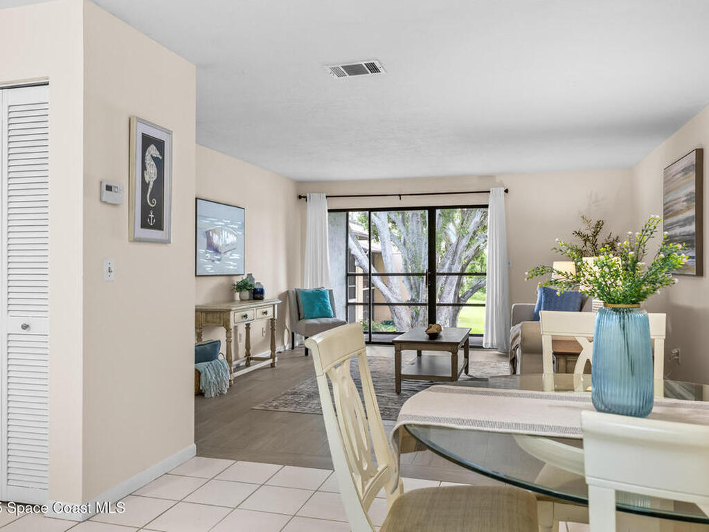 2334 Golf Lake Circle, Melbourne, FL 32935