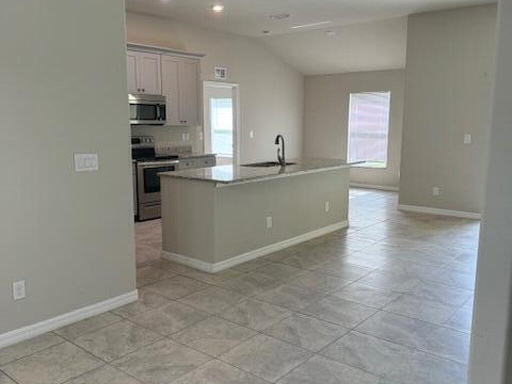 515 Holmes Avenue, Palm Bay, FL 32907