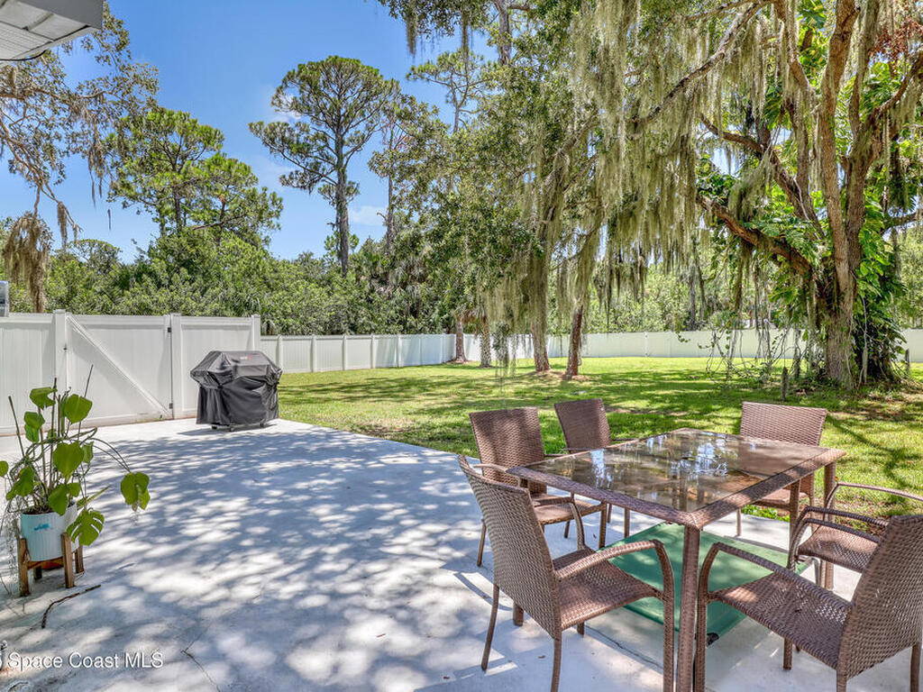 625 Kings Way, Merritt Island, FL 32953