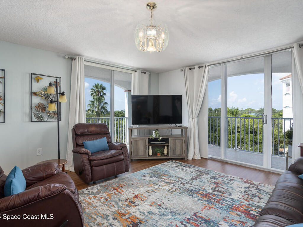 801 Del Rio Way, Merritt Island, FL 32953