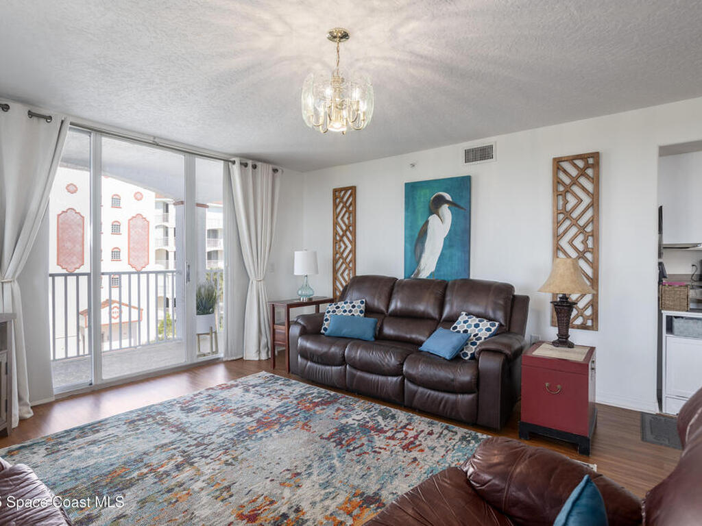 801 Del Rio Way, Merritt Island, FL 32953