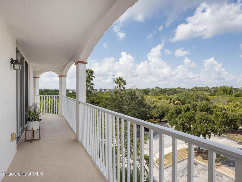 801 Del Rio Way, Merritt Island, FL 32953