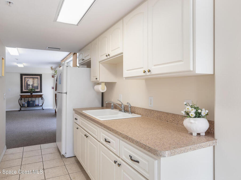 801 Del Rio Way, Merritt Island, FL 32953