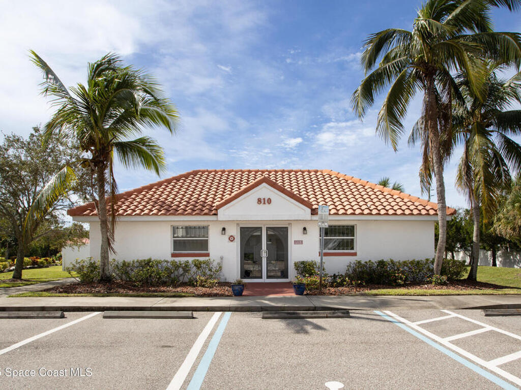 801 Del Rio Way, Merritt Island, FL 32953