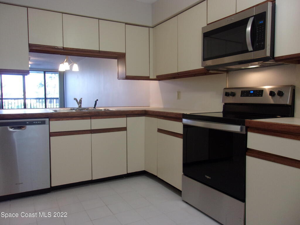 300 Columbia Drive, Cape Canaveral, FL 32920