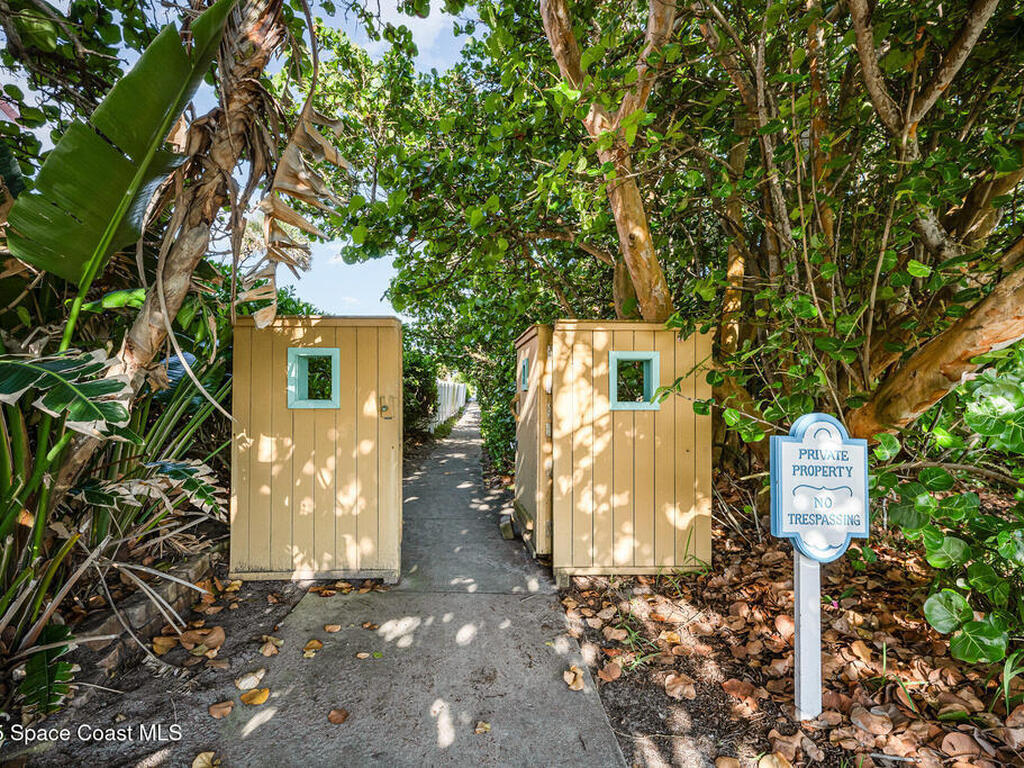 165 Casseekee Trail, Melbourne Beach, FL 32951