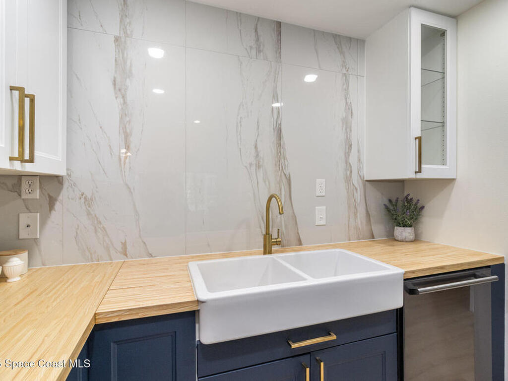 165 Casseekee Trail, Melbourne Beach, FL 32951