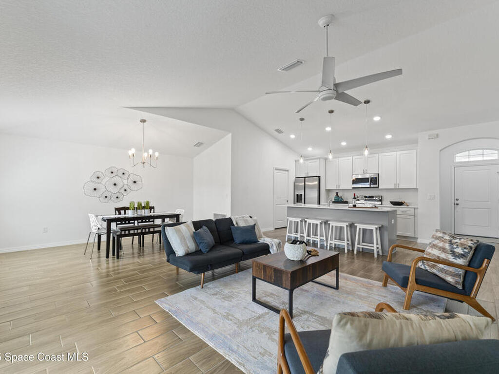 1938 Jupiter Boulevard, Palm Bay, FL 32908