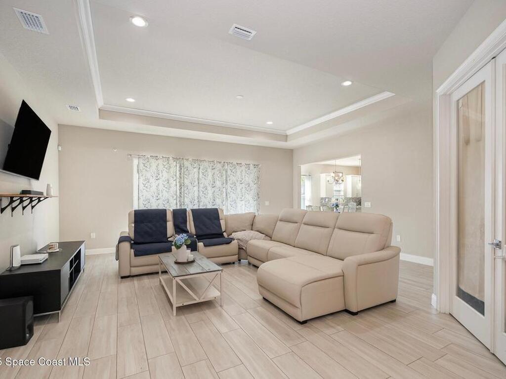 4065 Negal Circle, Melbourne, FL 32901