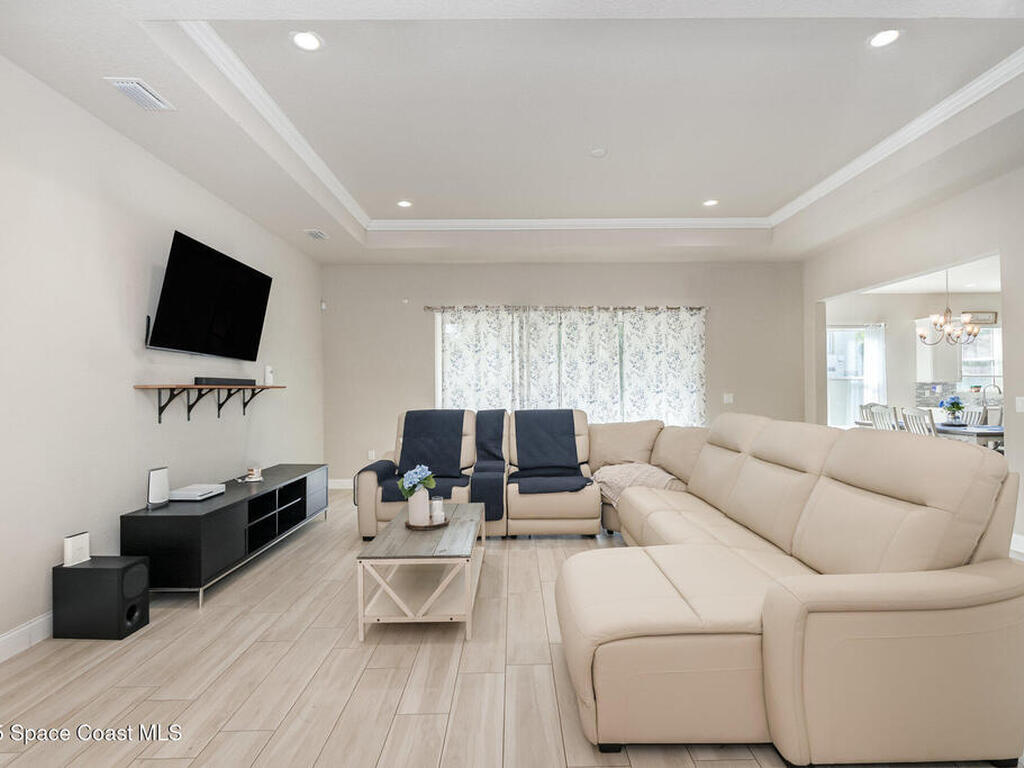 4065 Negal Circle, Melbourne, FL 32901