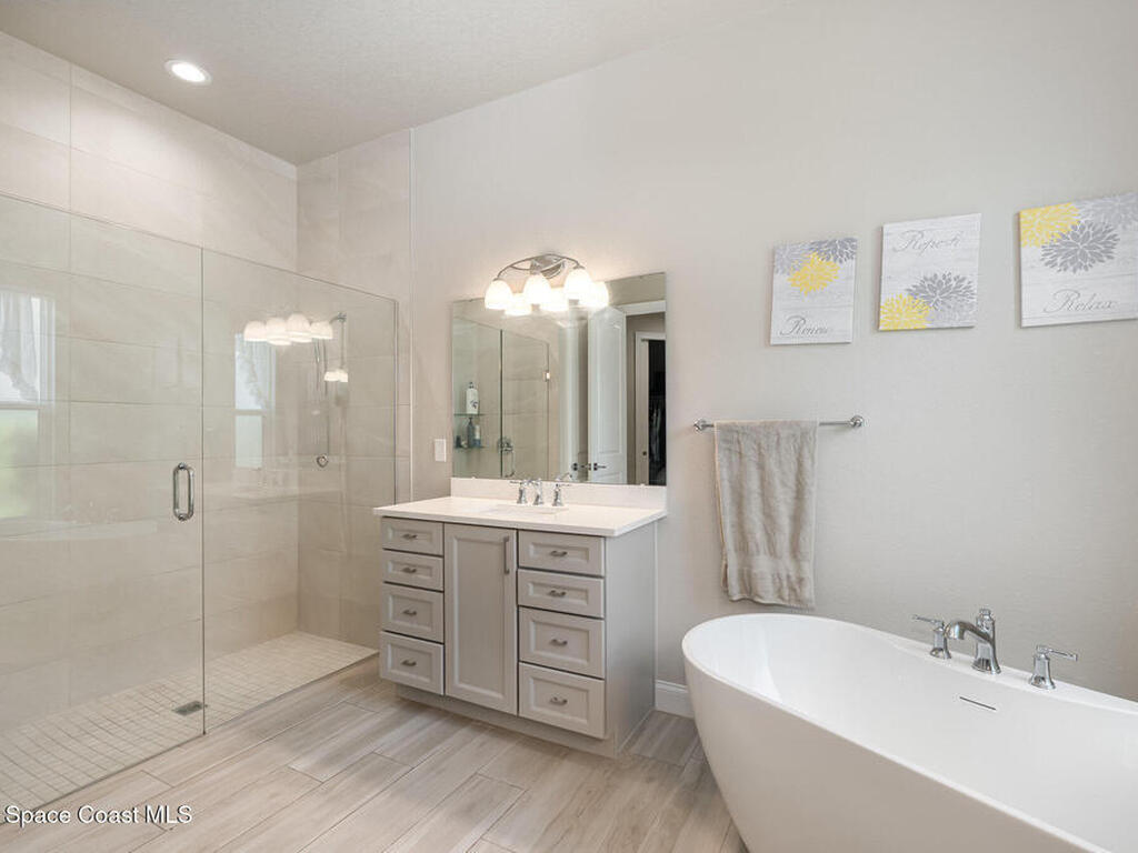 4065 Negal Circle, Melbourne, FL 32901