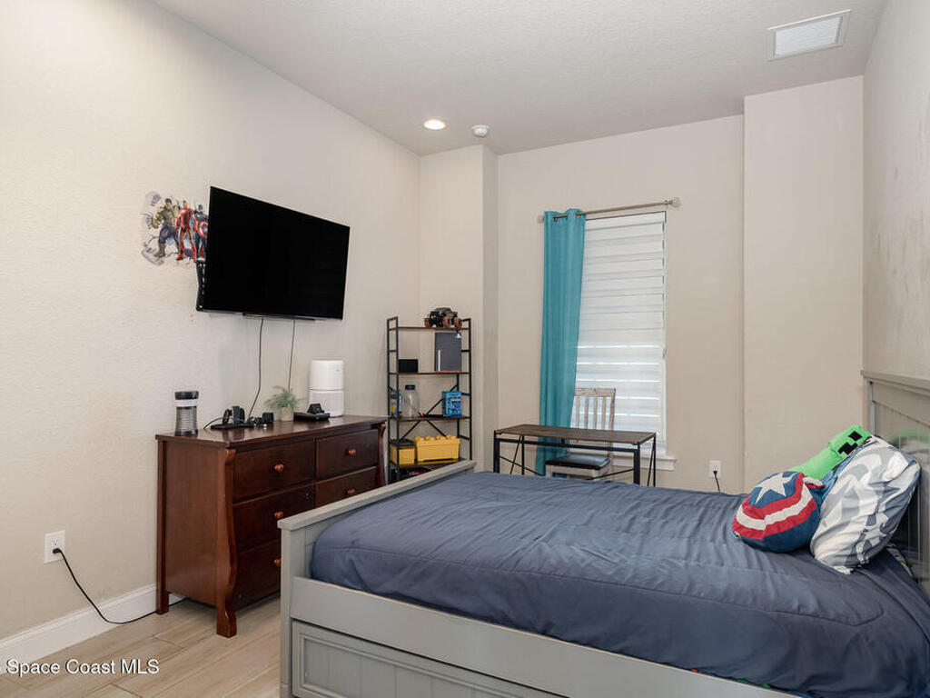 4065 Negal Circle, Melbourne, FL 32901