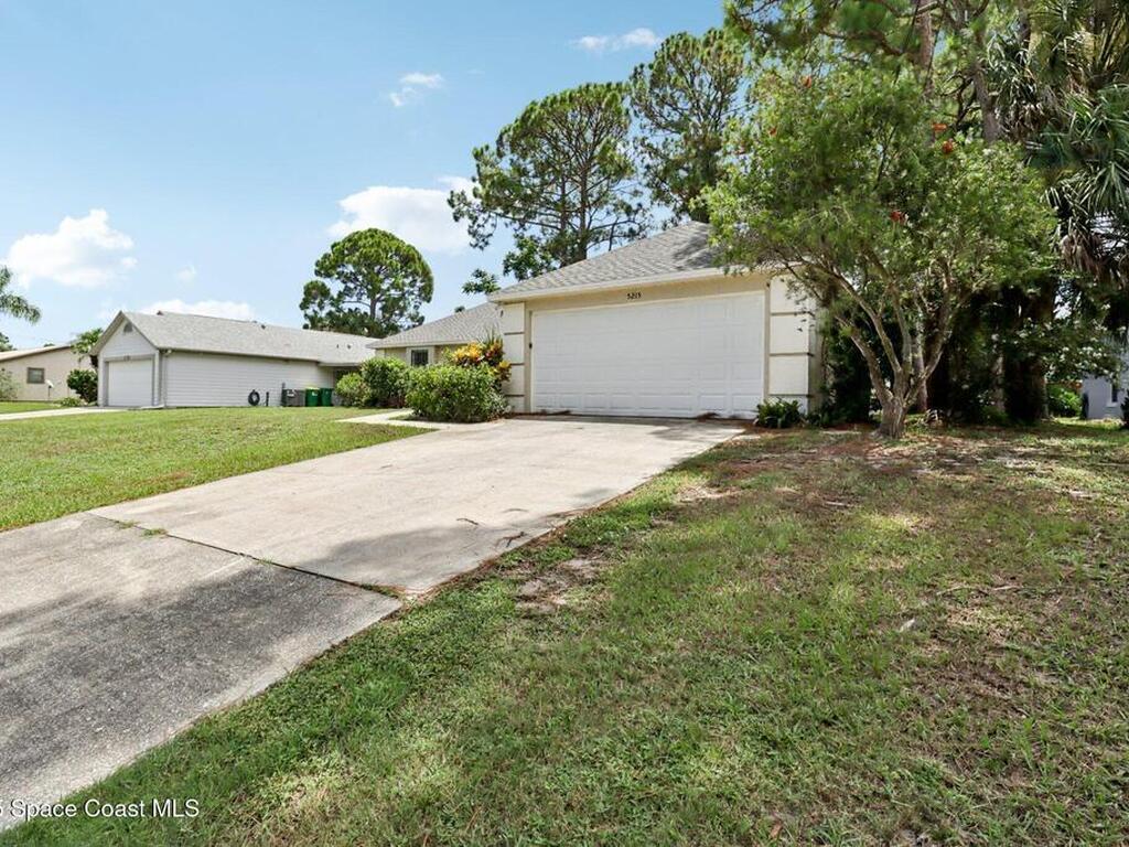 5215 Holden Road, Cocoa, FL 32927