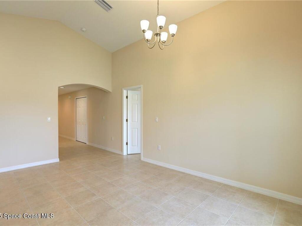 8415 99th Court, Vero Beach, FL 32967