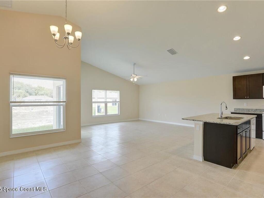 8415 99th Court, Vero Beach, FL 32967