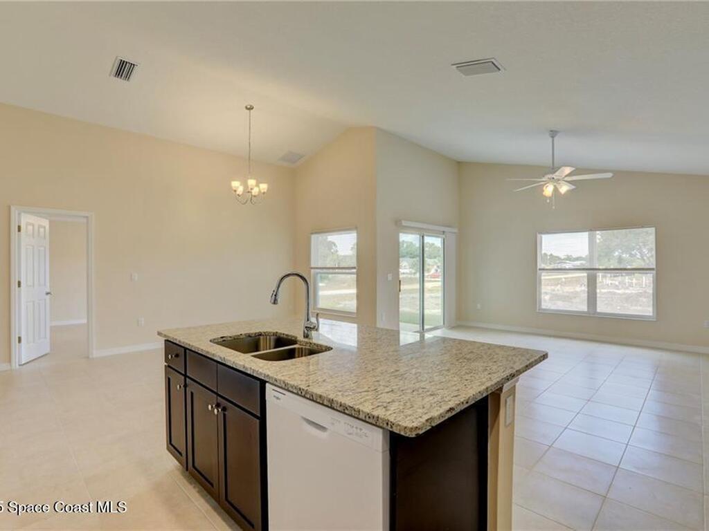 8415 99th Court, Vero Beach, FL 32967