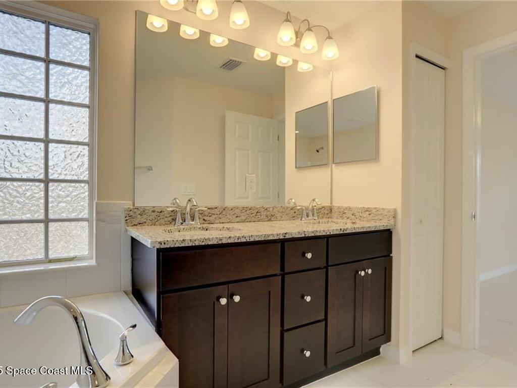 8415 99th Court, Vero Beach, FL 32967