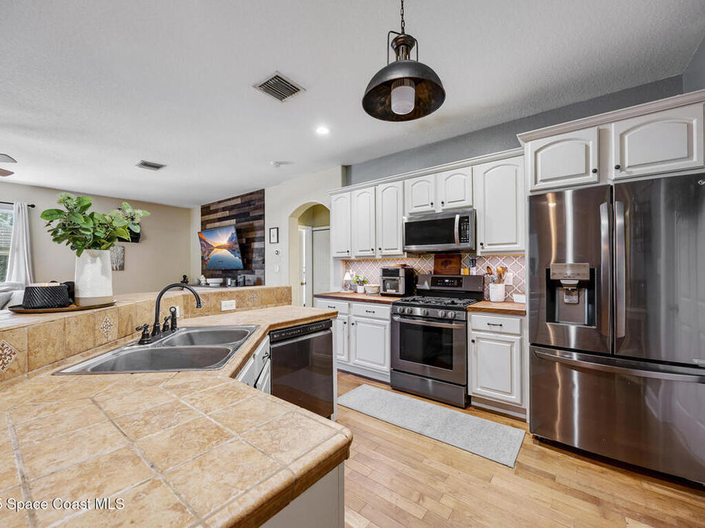 842 Parkwood Avenue, Titusville, FL 32796