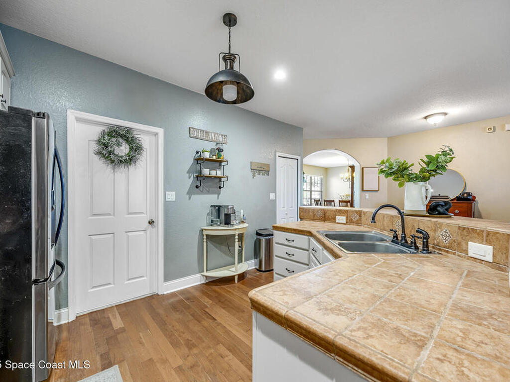 842 Parkwood Avenue, Titusville, FL 32796