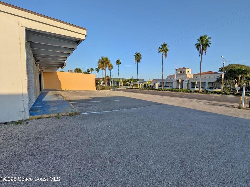 215 5th Avenue, Indialantic, FL 32903