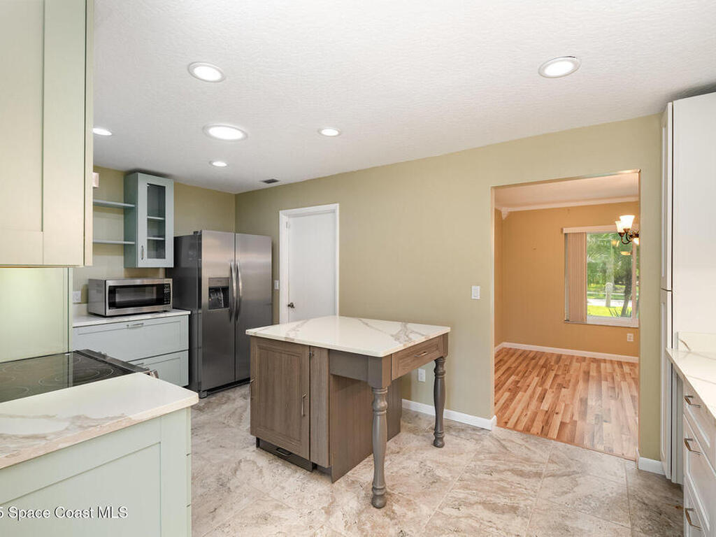 1355 Mayflower Avenue, Suntree, FL 32940