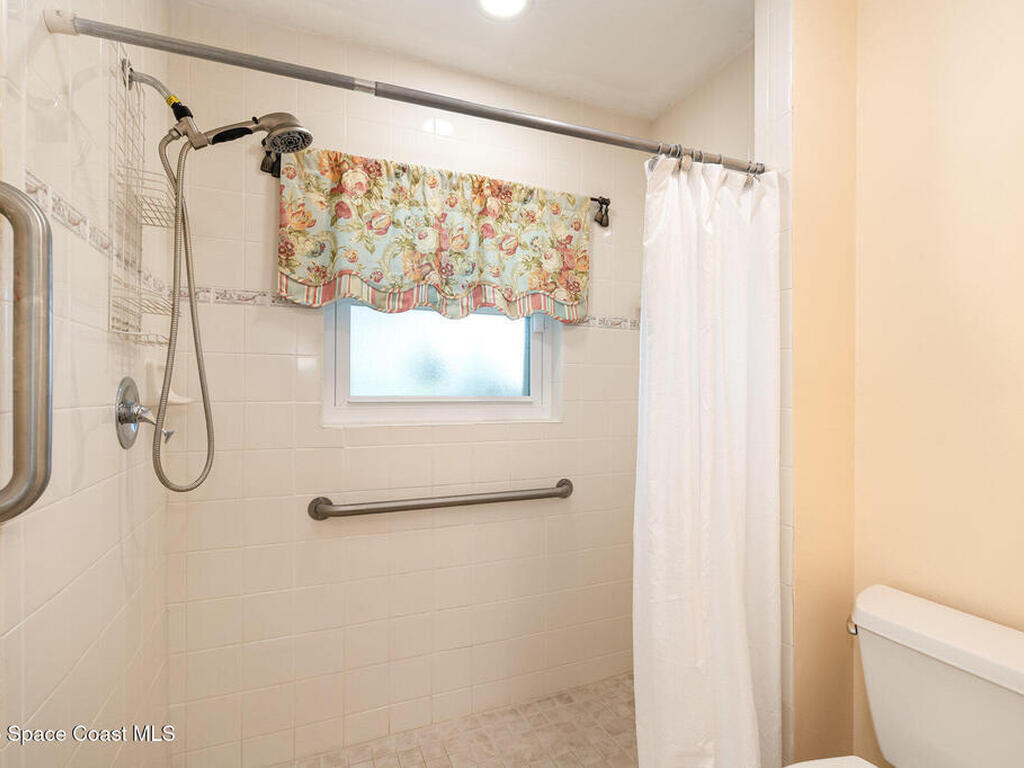 1355 Mayflower Avenue, Suntree, FL 32940