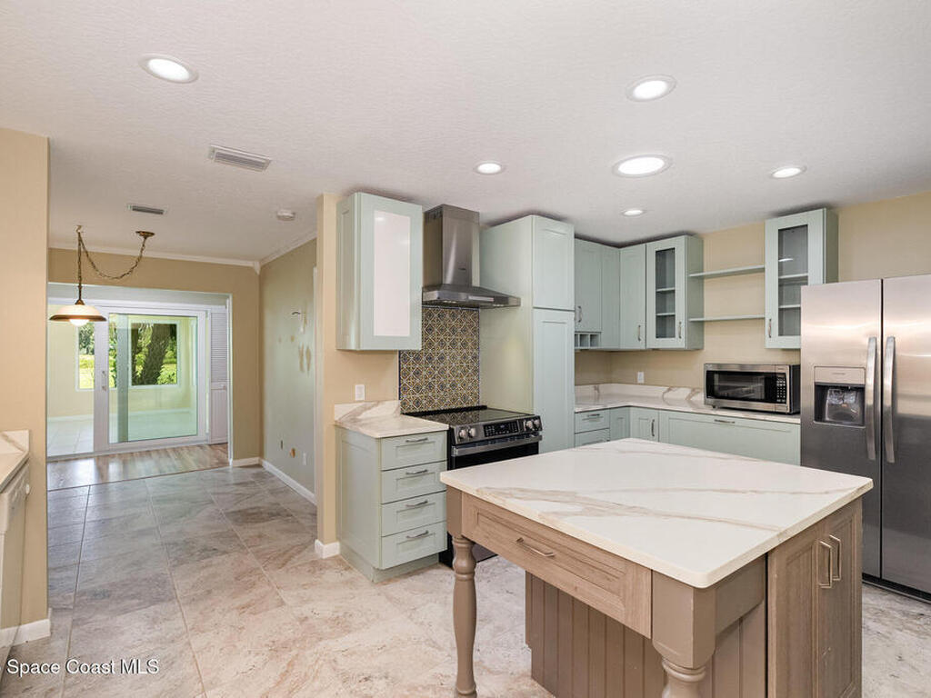 1355 Mayflower Avenue, Suntree, FL 32940