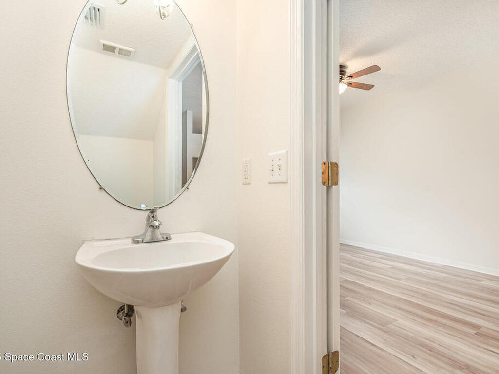 1422 Hampton Park Lane, Melbourne, FL 32940