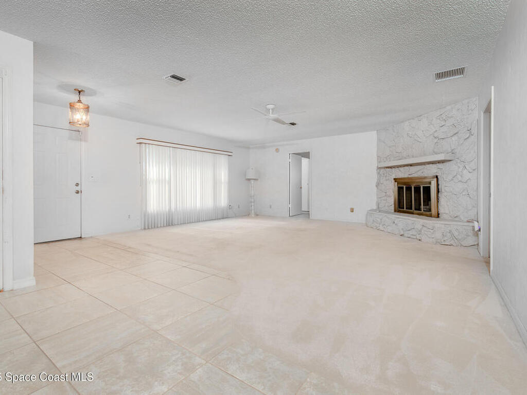 3605 Sawgrass Drive, Titusville, FL 32780