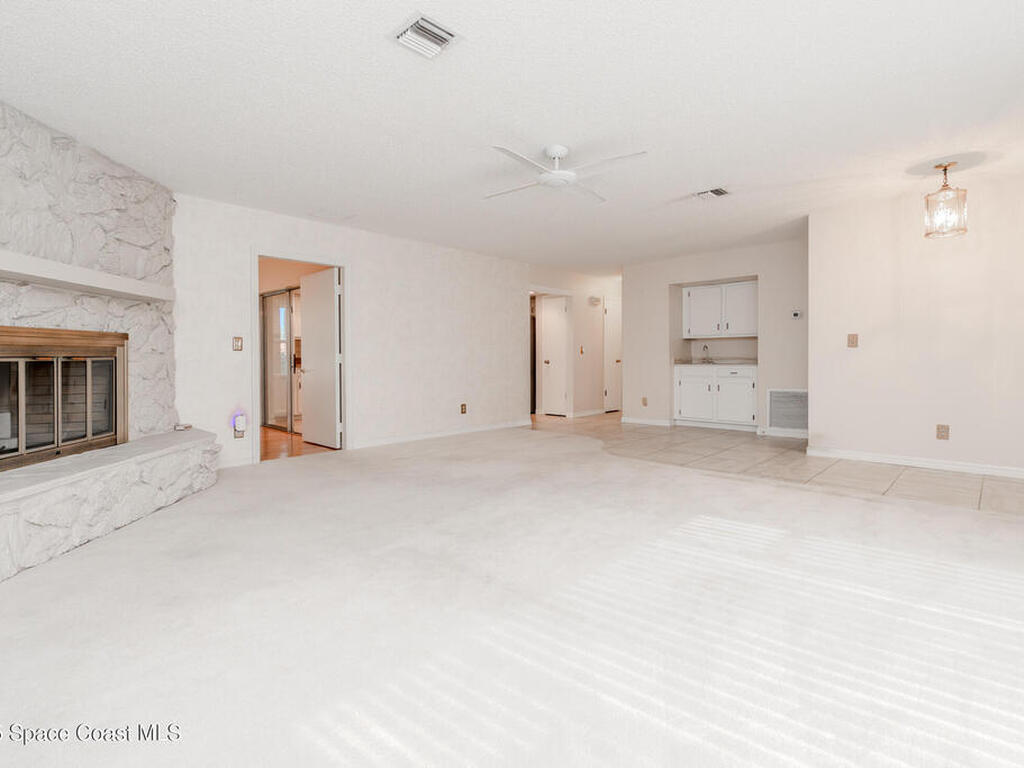 3605 Sawgrass Drive, Titusville, FL 32780